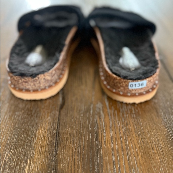 Vince Camuto Women’s Black Kanadial Suede Slipper Slide Sandals Size 10 - Picture 9 of 9